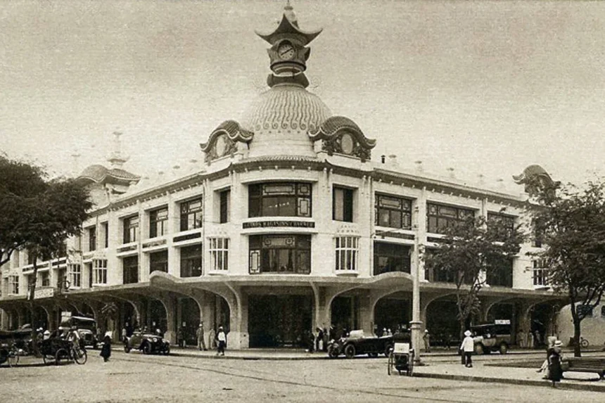Les Grands Magasins Charner vào năm 1925