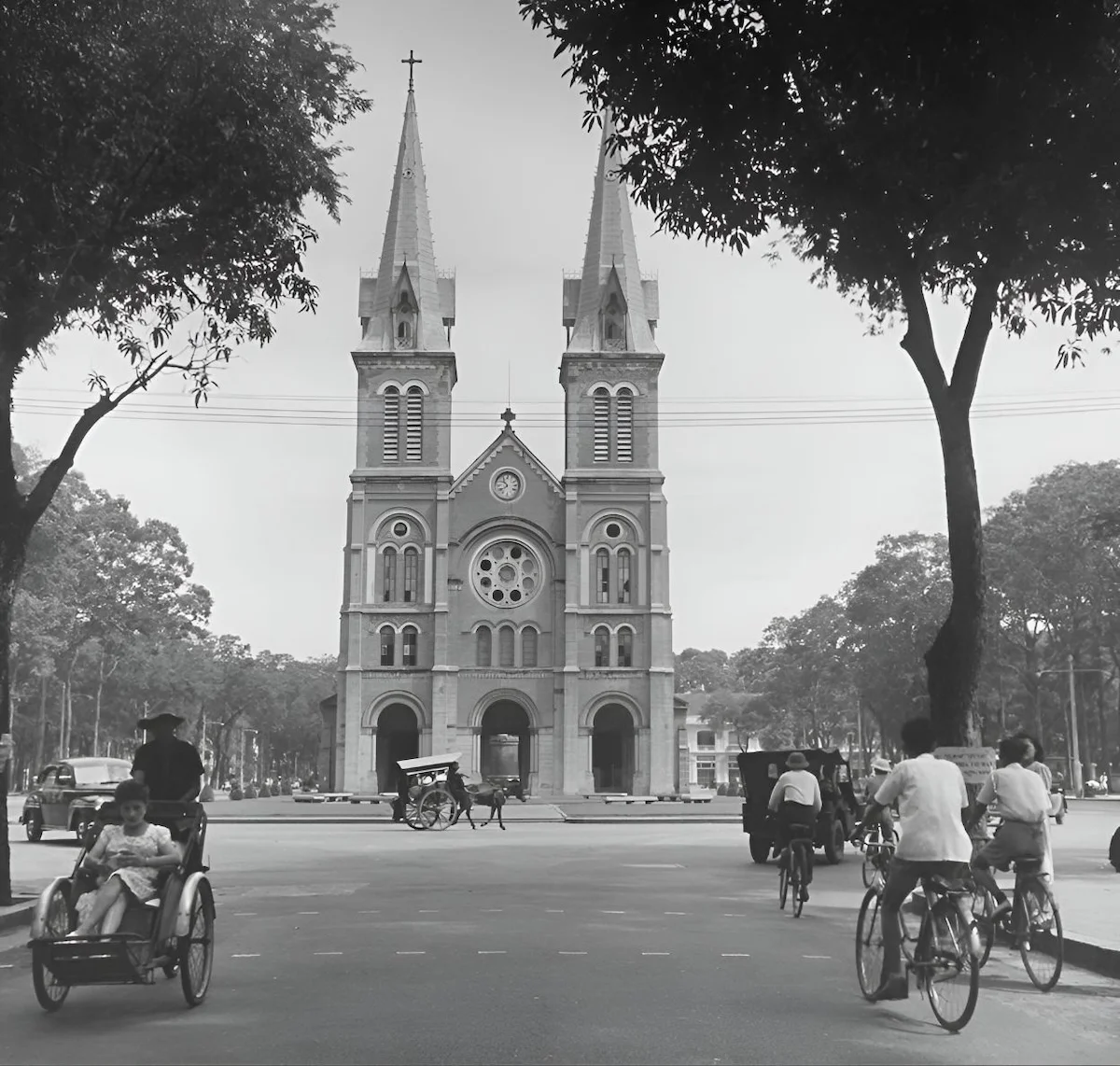 Nhà thờ Đức Bà Sài Gòn năm 1948