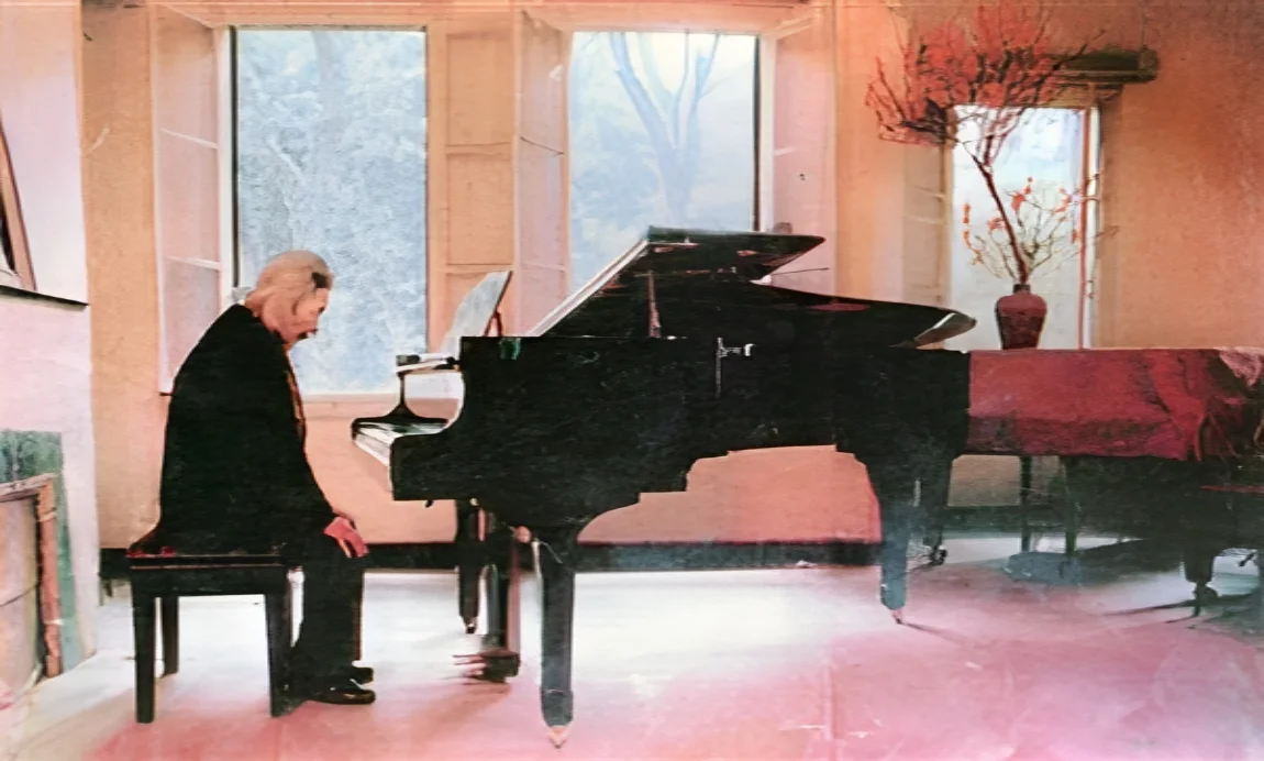 “Bến Xuân” Một Tình yêu – Một Đời Người