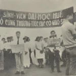 Huế 1968 sinh viên Đại Học Huế tiễn đưa cố giáo sư người Đức bị việt cộng tàn sát