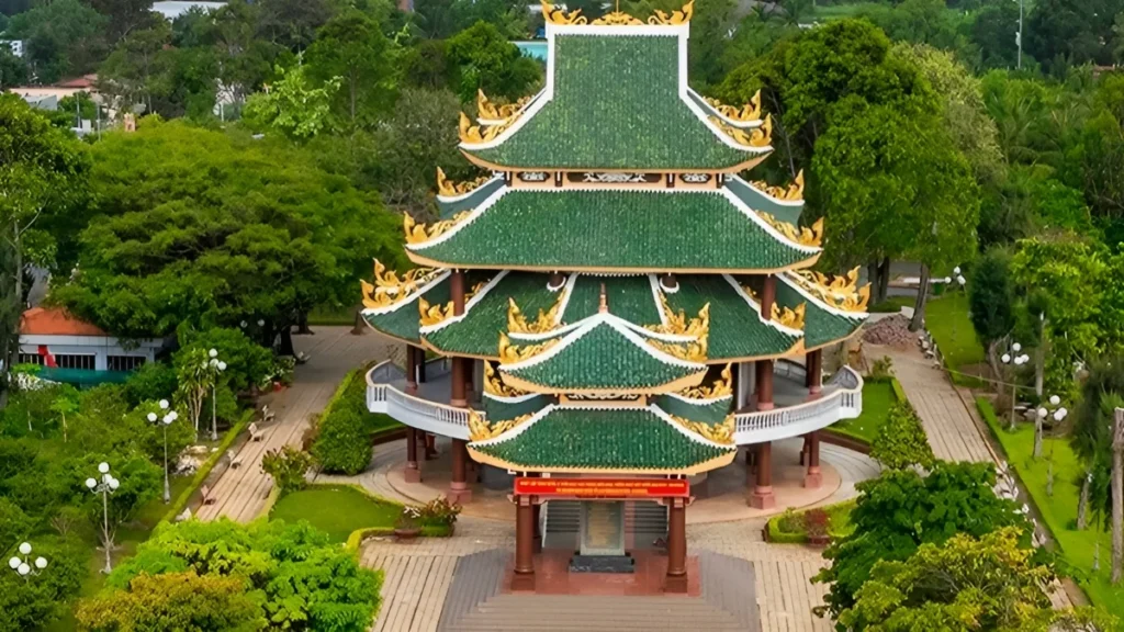 Di tích Mộ và Khu tưởng niệm Nguyễn Đình Chiểu